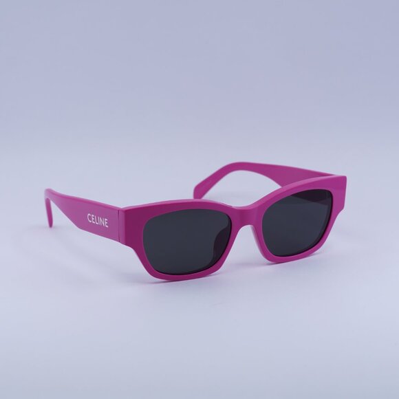 ?️ New Celine CL40197U 75A Sunglasses - Fuchsia Frame, Smoke Lenses main image 7